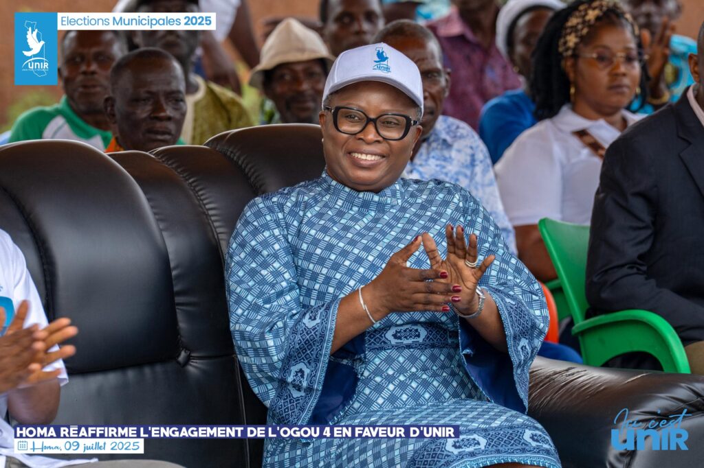 Municipales 2025 dans les Plateaux : Yawa Ahofa Kouigan mène une campagne de proximité pour UNIR